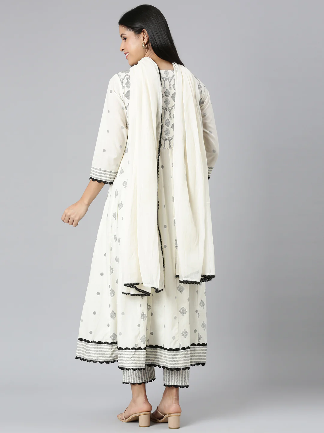 Neerus Cream Regular Straight Printed Kurta and Trousers With Dupatta - Image 3
