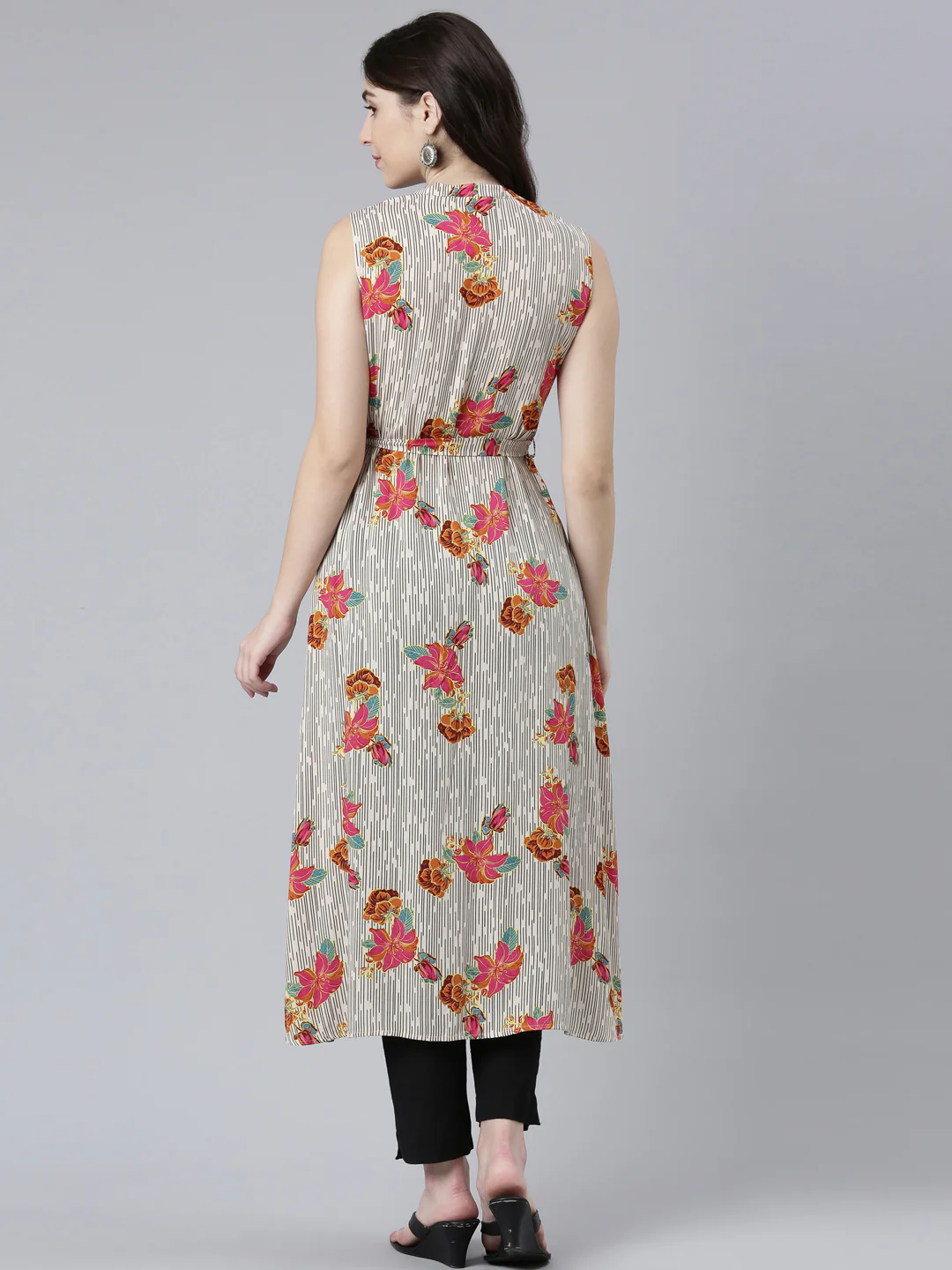 Neerus Cream Regular Straight Printed Kurta - Image 3