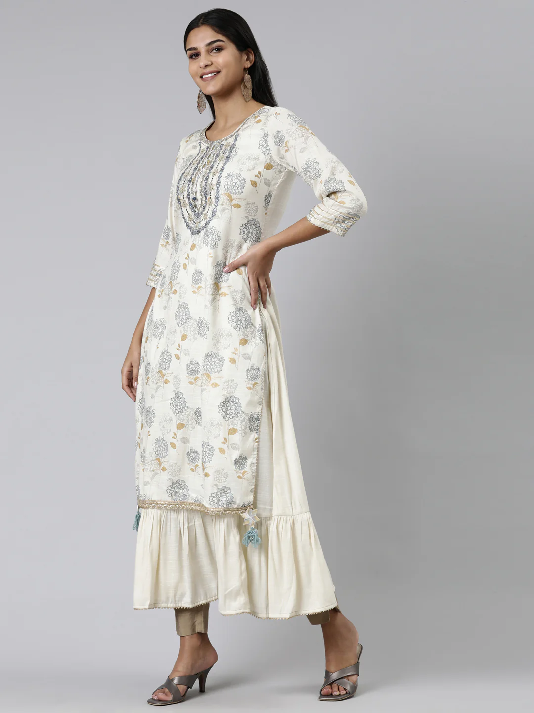 Neerus Cream Straight Printed Viscose Rayon Kurta - Image 2
