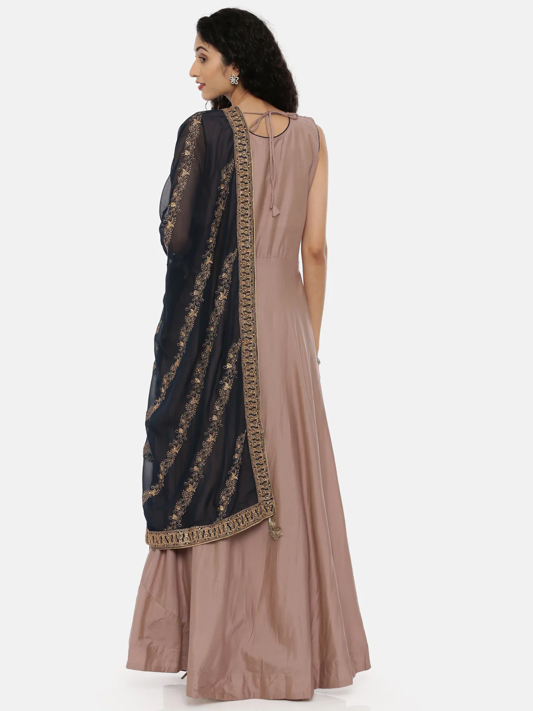 Neerus Dusty Pink Embroidered Kurta With Churidar & Dupatta - Image 3