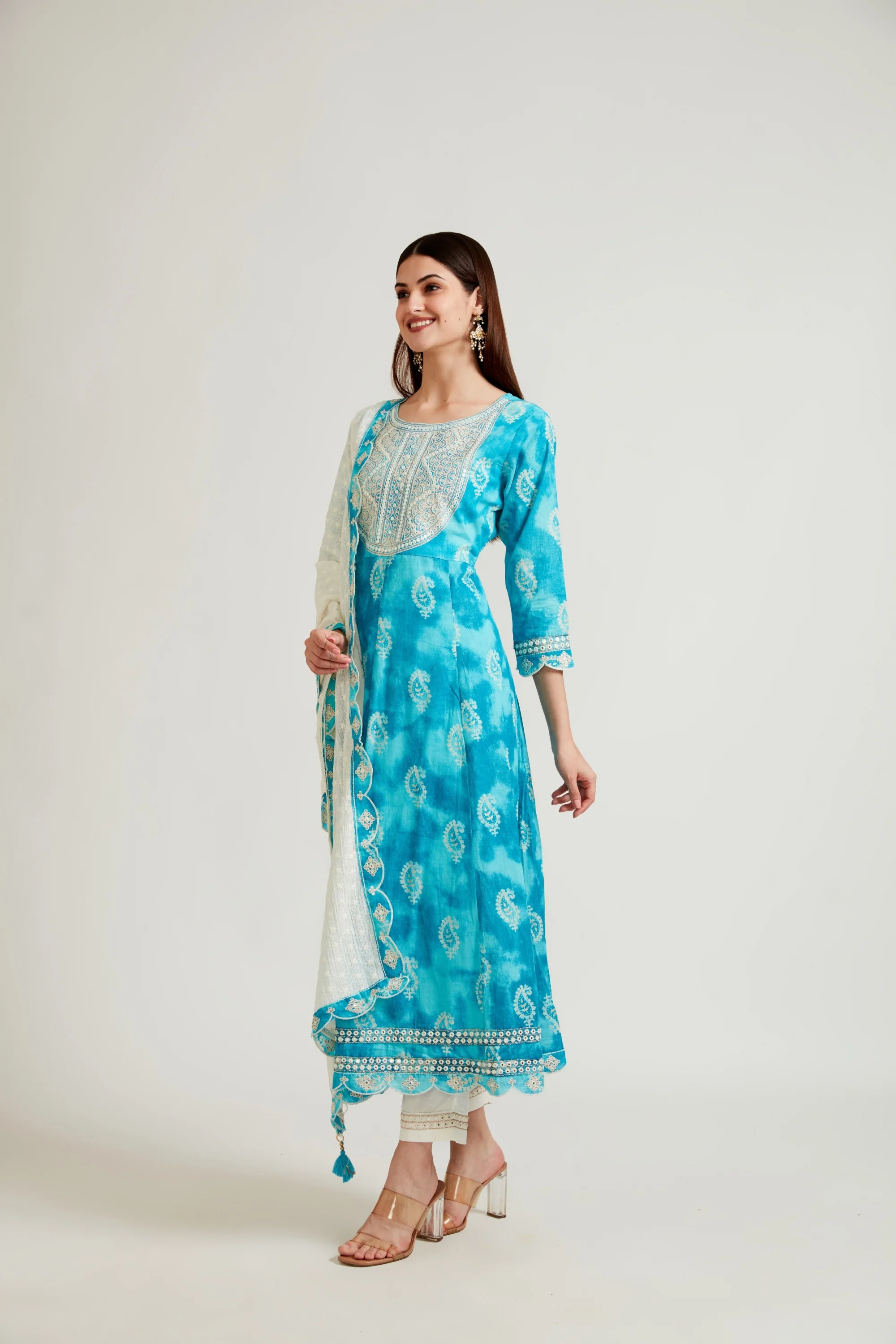 Neerus Ferozi Color Cotton Fabric Kurta Trouser With Dupatta - Image 2