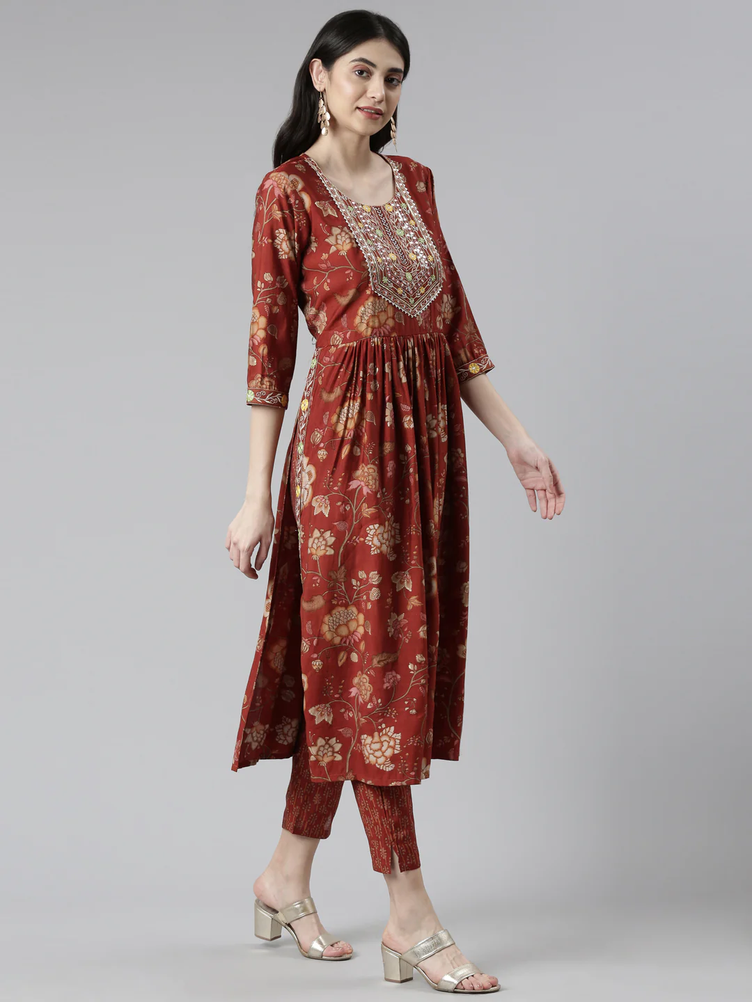 Neerus Floral Printed Pleated Mirror Work Kurta With Trousers & Dupatta - Image 2