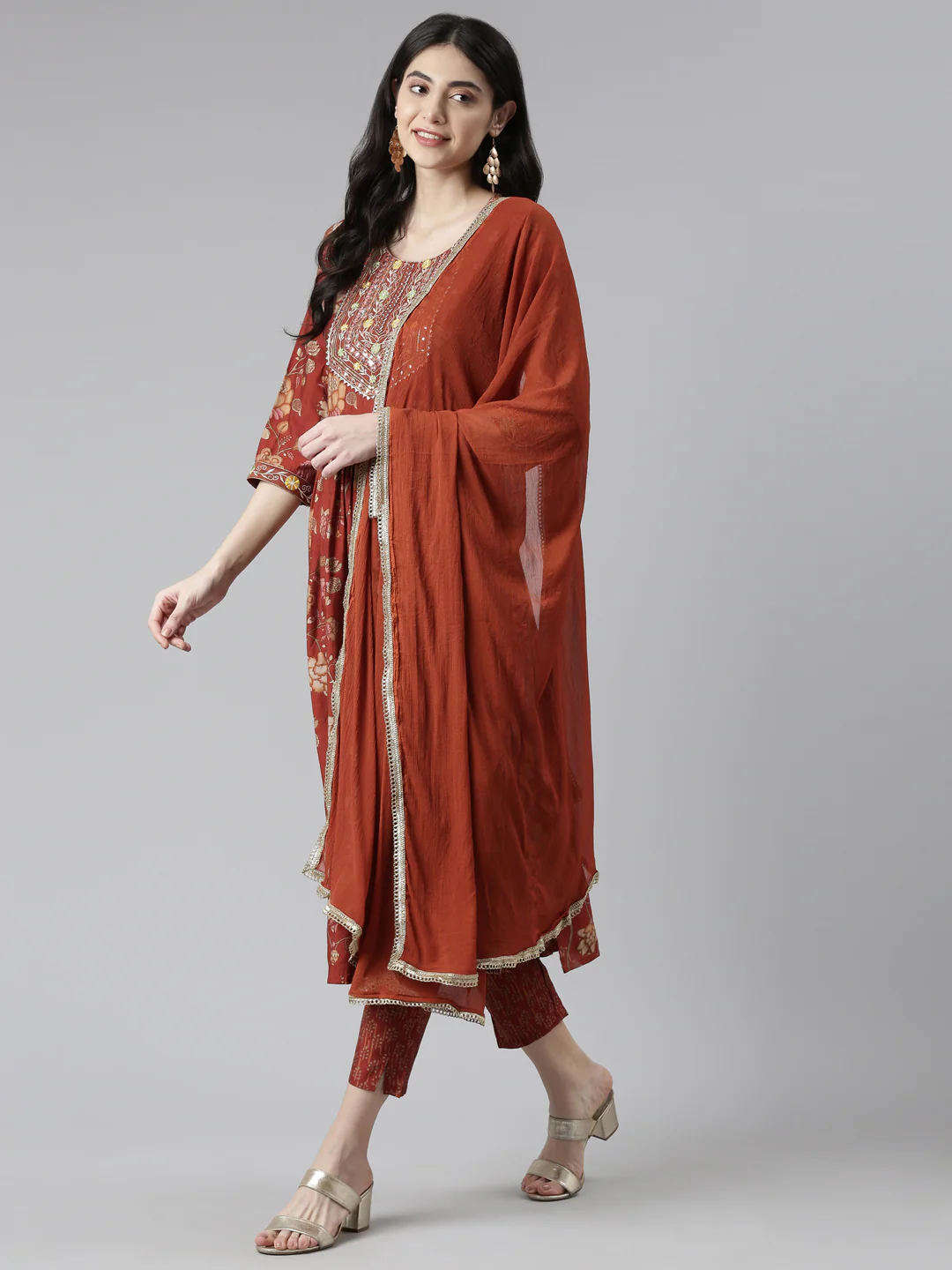 Neerus Floral Printed Pleated Mirror Work Kurta With Trousers & Dupatta - Image 5