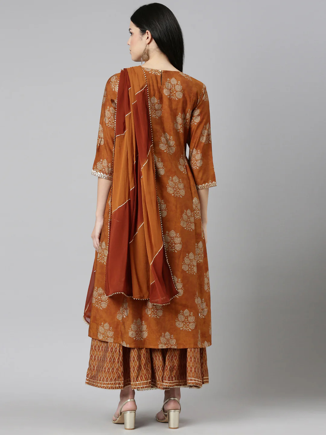 Neerus Gold Regular Straight Printed Kurta And Sharara With Dupatta - Image 3