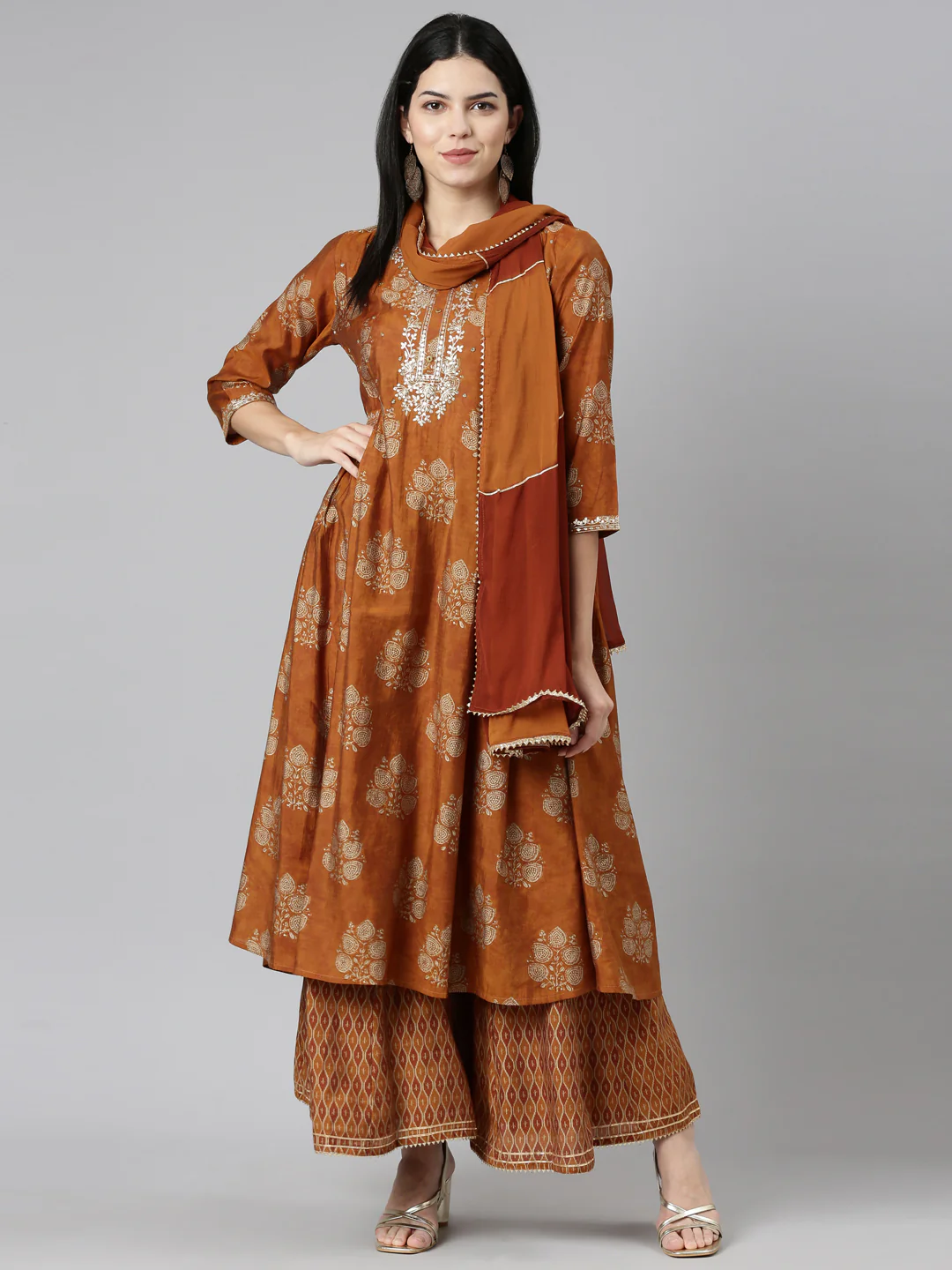 Neerus Gold Regular Straight Printed Kurta And Sharara With Dupatta - Image 5