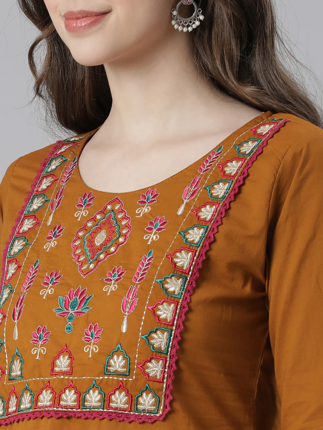 Neerus Gold Solid Straight Kurta and Trousers With Dupatta - Image 4
