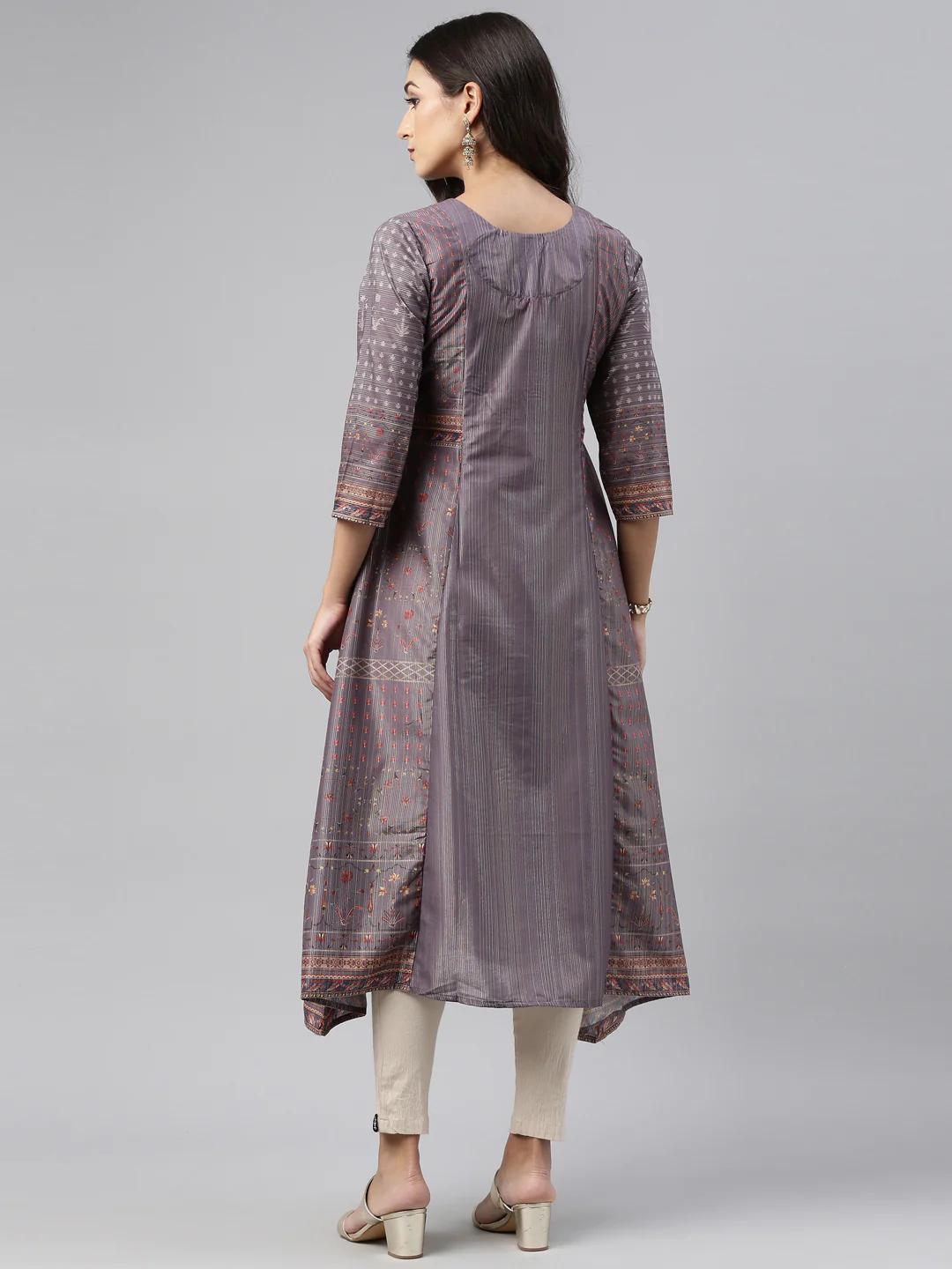 Neerus Gray Color Model Fabric Tunic - Image 4