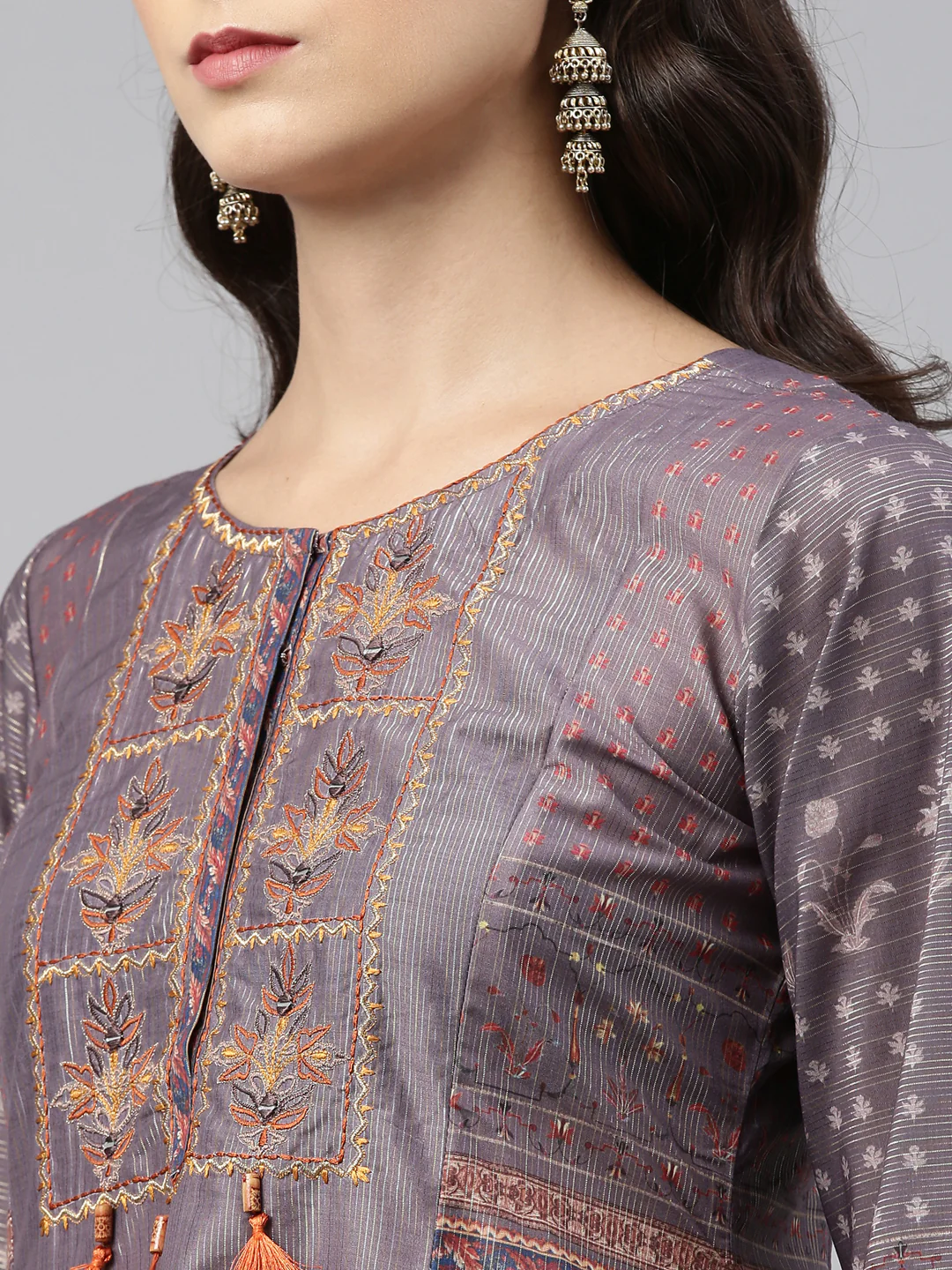 Neerus Gray Color Model Fabric Tunic - Image 5