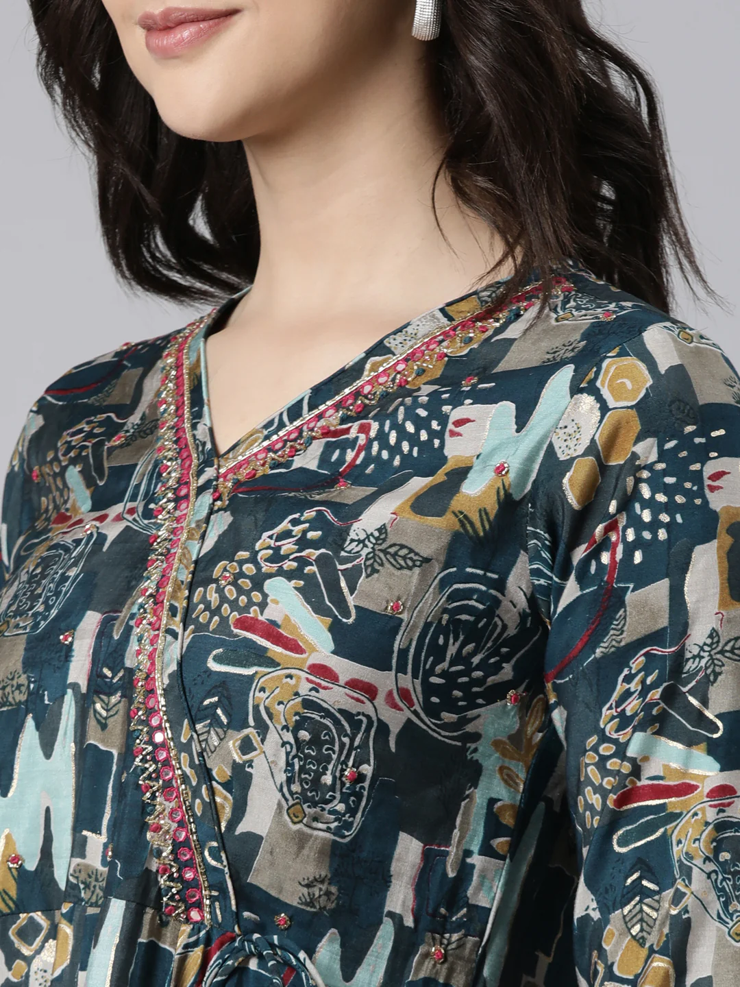 Neerus Green Angrakha Straight Floral Kurta And Trousers With Dupatta - Image 4