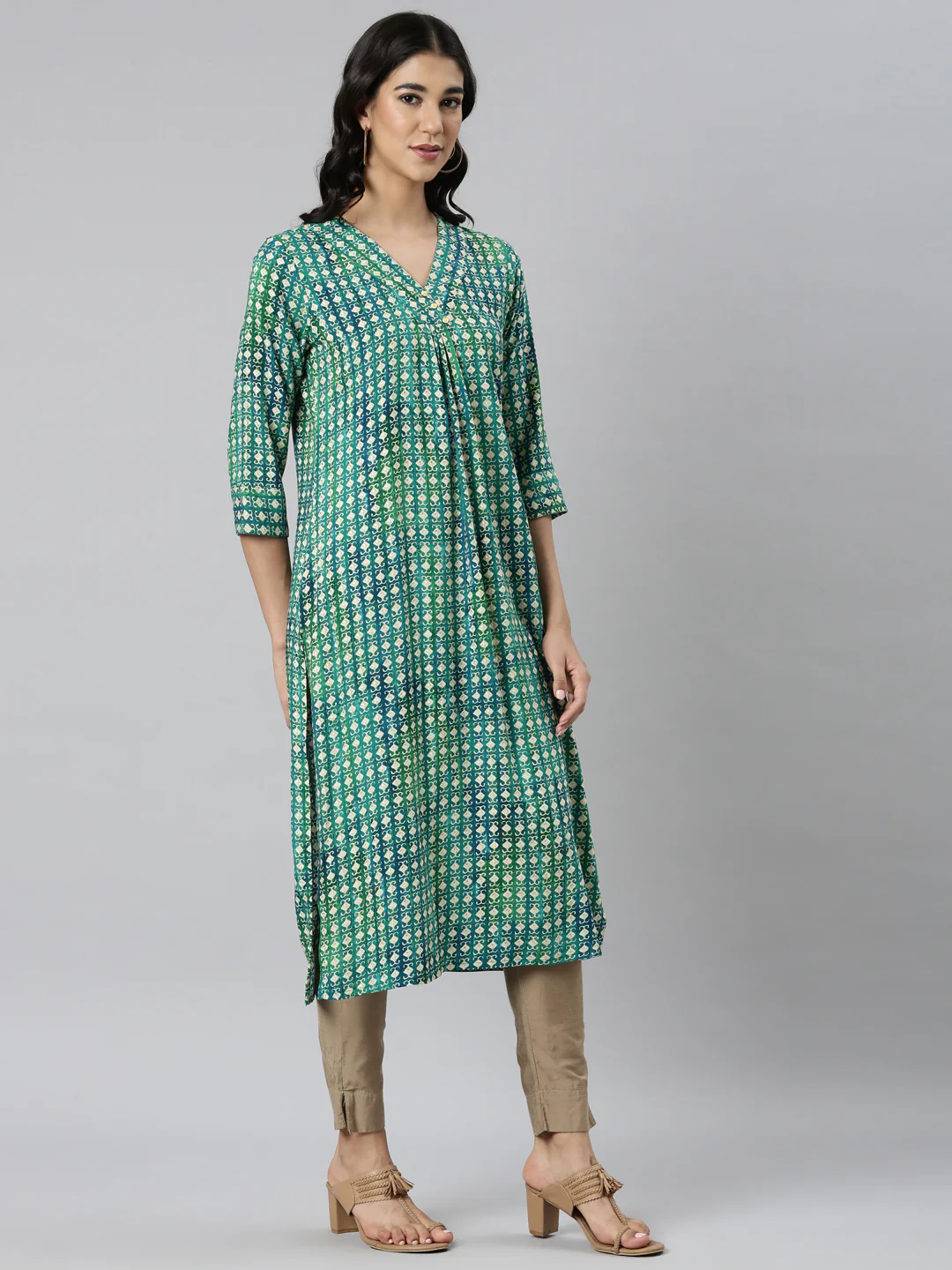 Neerus Green Casual Ethnic Motifs Straight Kurta - Image 3