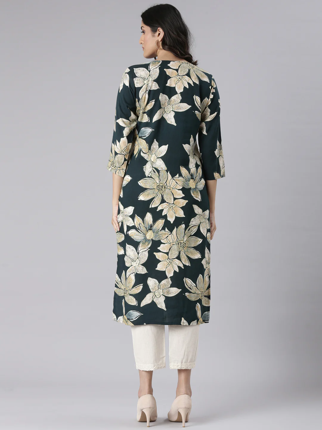 Neerus Green Casual Floral Straight Kurta - Image 3