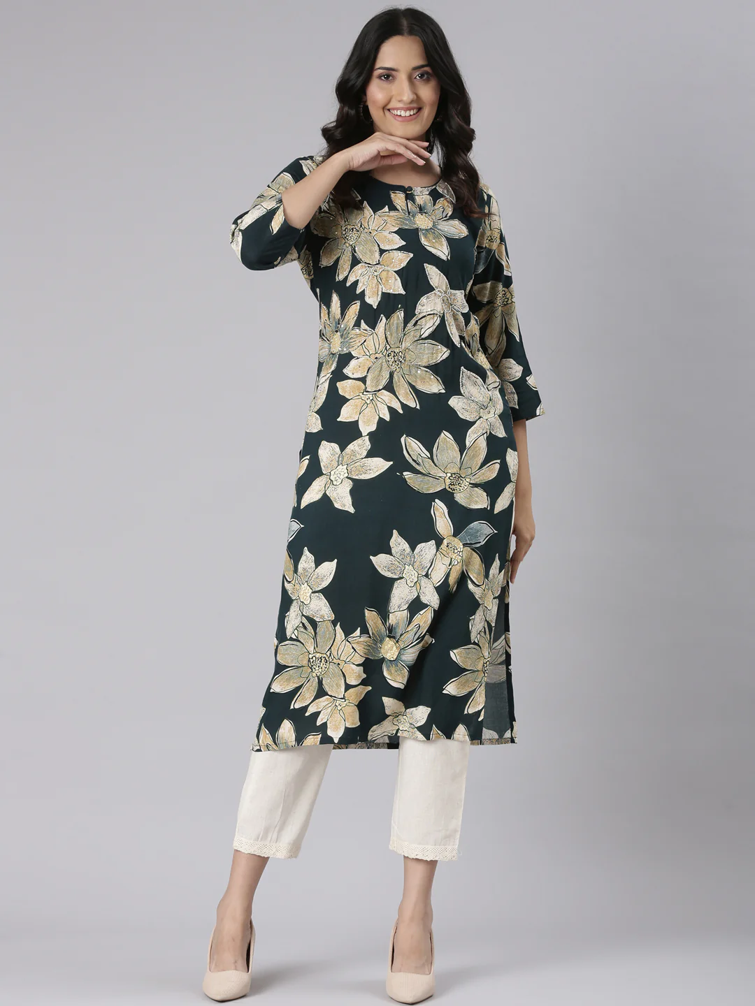 Neerus Green Casual Floral Straight Kurta - Image 5