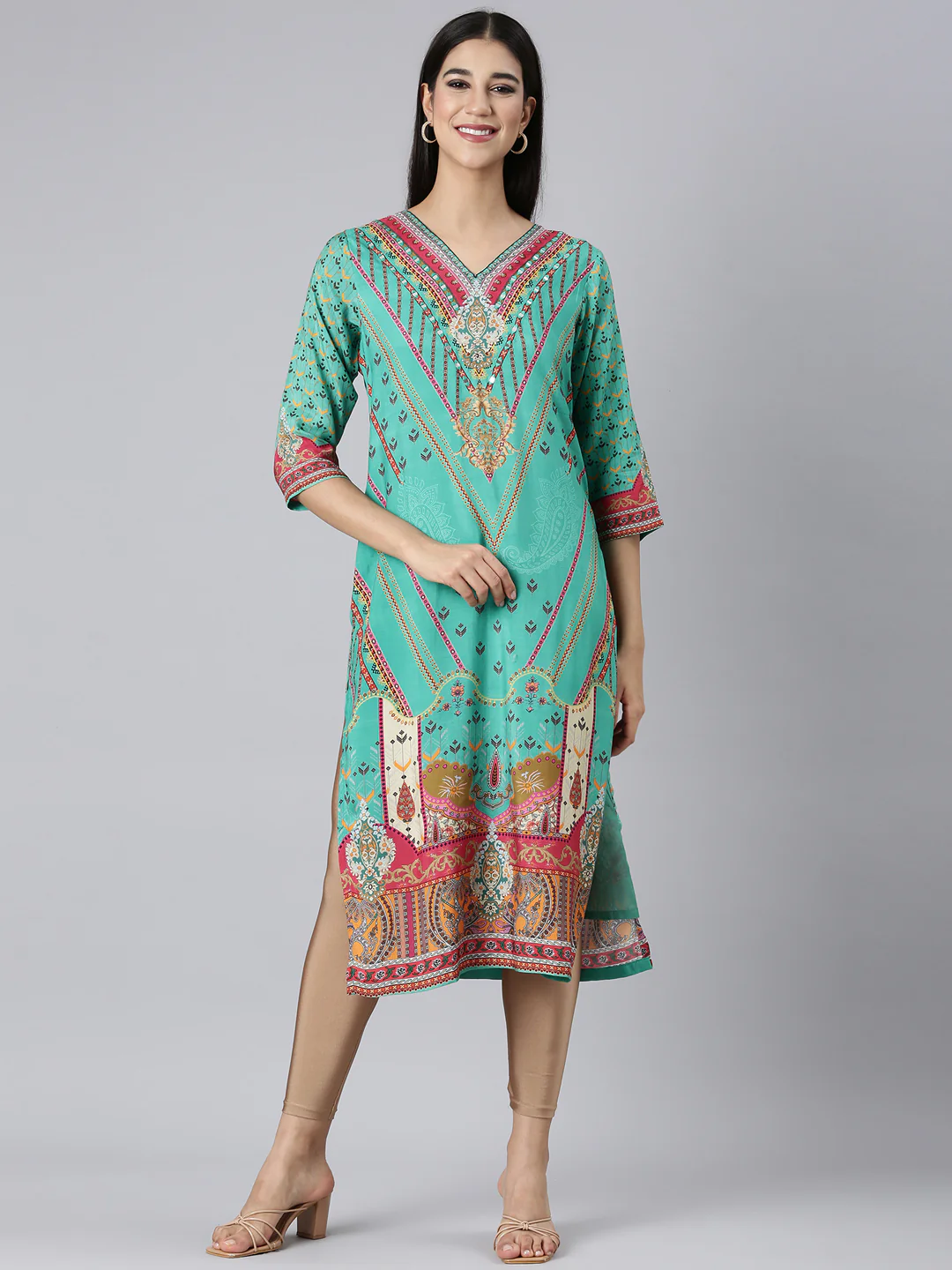 Neerus Green Casual Paisley Straight Kurta