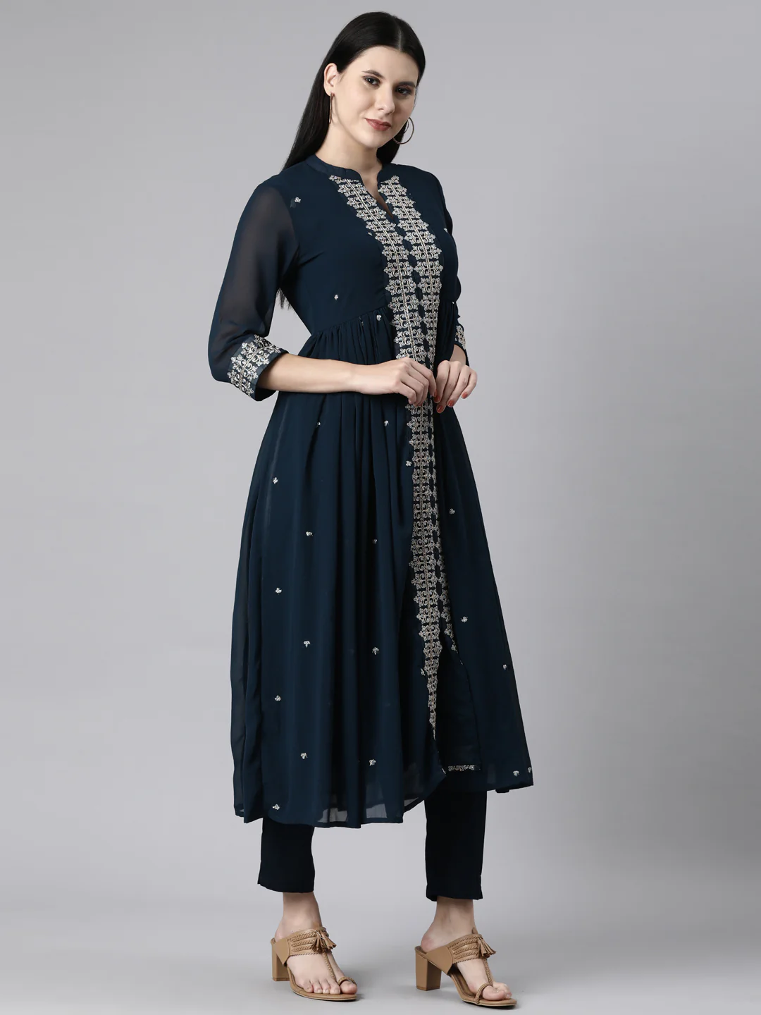 Neerus Green Casual Solid Anarkali Kurta and Trousers With Dupatta - Image 3