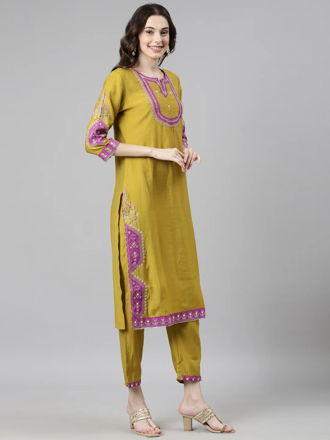 Neerus Green Casual Solid Straight Kurta and Trousers With Dupatta - Image 3