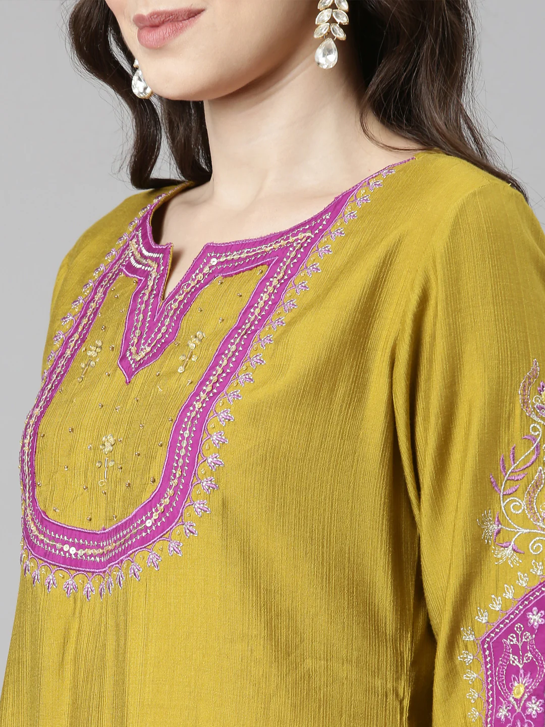 Neerus Green Casual Solid Straight Kurta and Trousers With Dupatta - Image 5