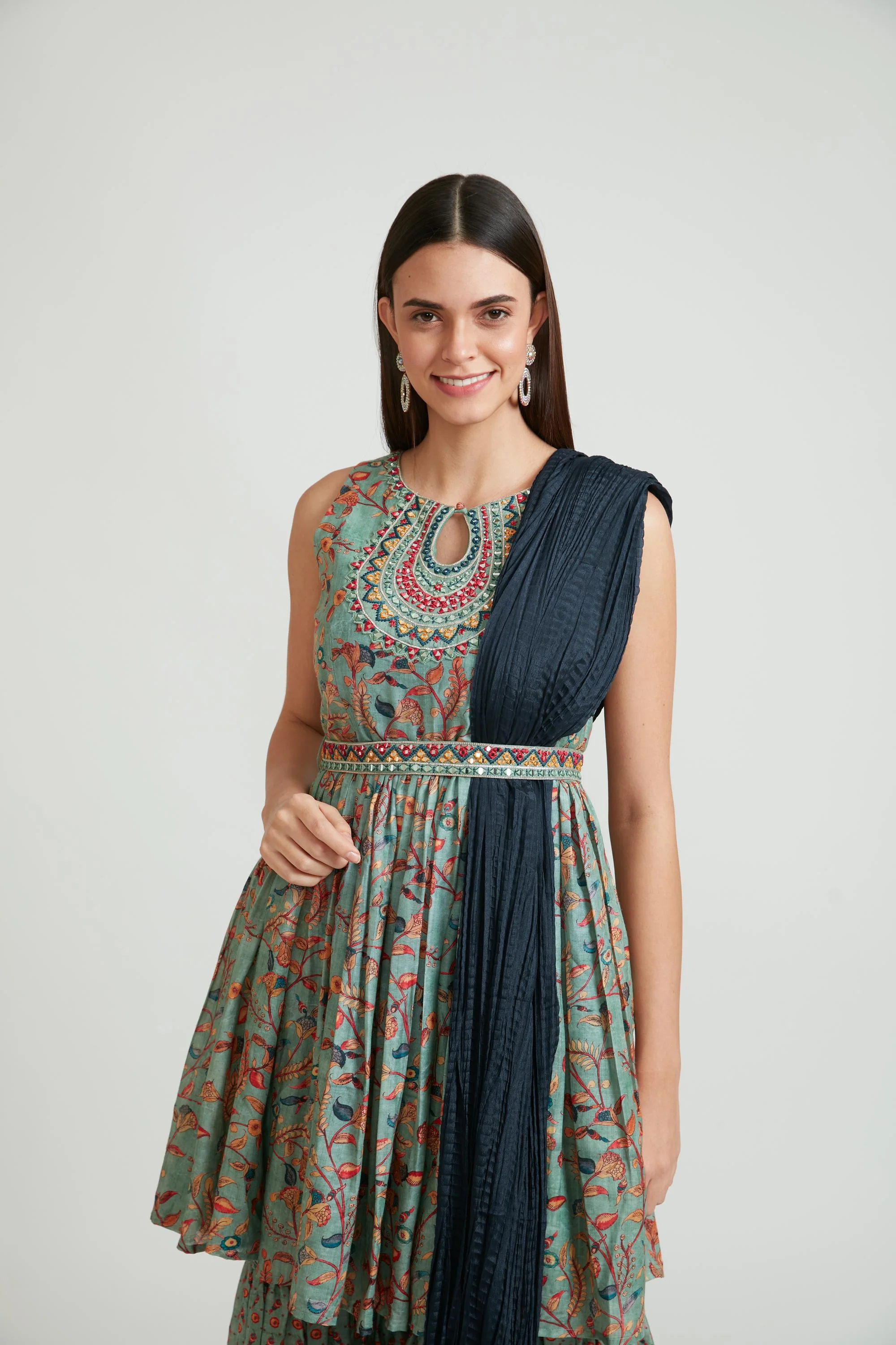 Neerus Green Color Silk Fabric Anarkai Suit Set - Image 7