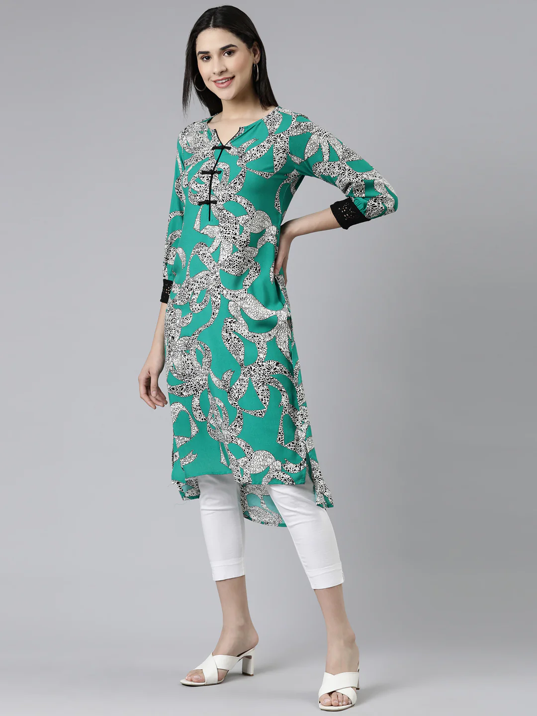 Neerus Green Curved Printed Cotton Silk Kurta - Image 2