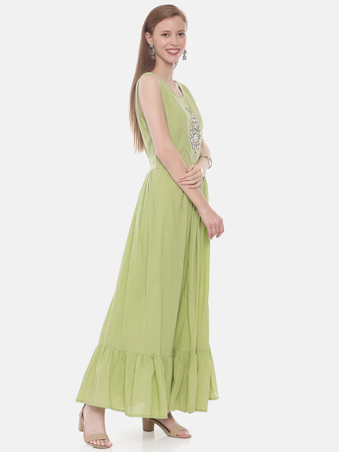 Neerus Green Embellished A Line Kurta With Shrug - Image 4