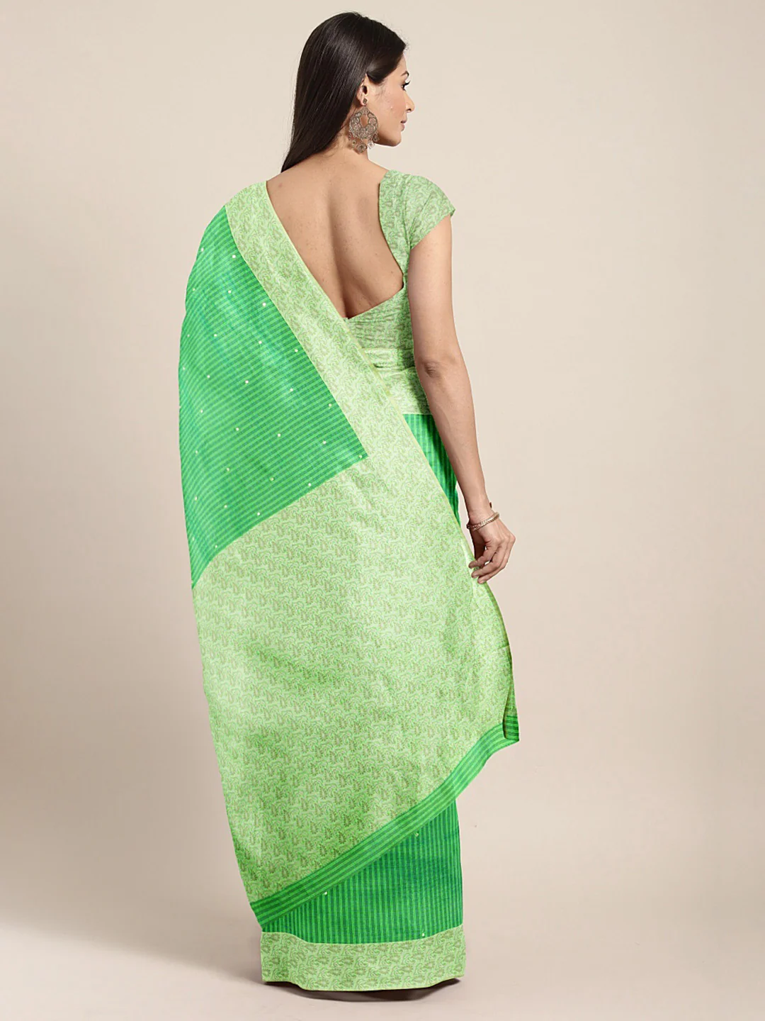 Neerus Green Embellished Saree With Blouse - Image 2