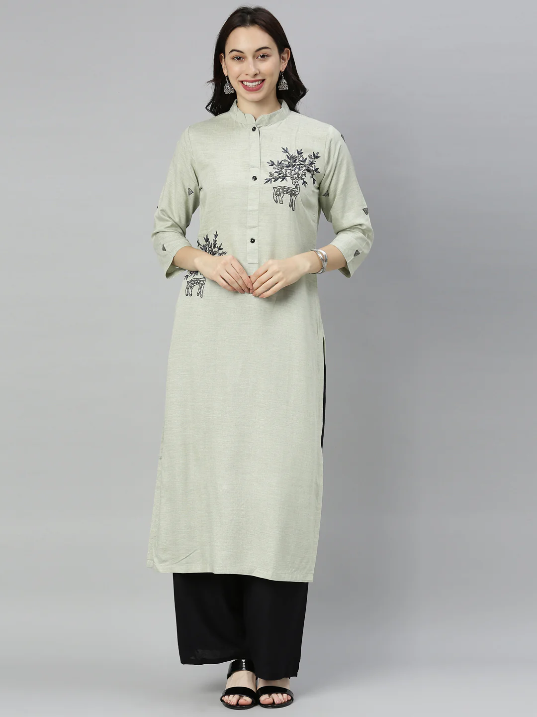 Neerus Green Embellished Straight Kurta