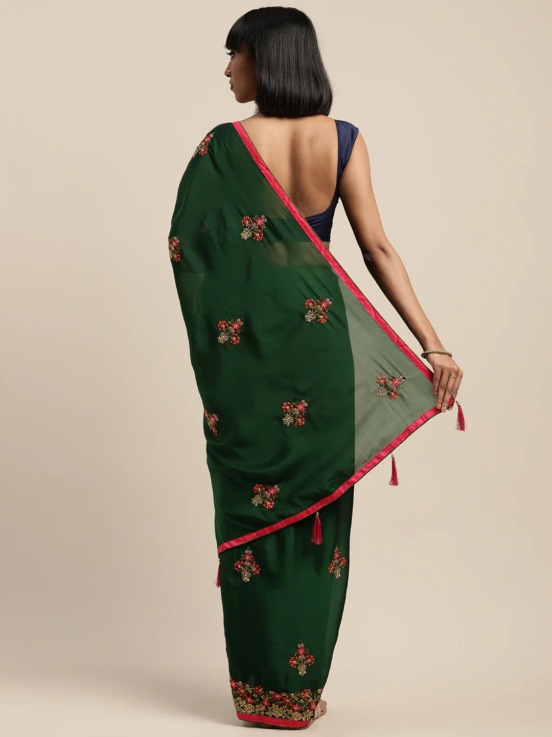 Neerus Green Embroidered Saree With Blouse - Image 3