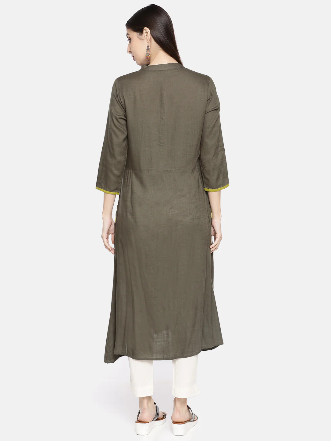 Neerus Green Embroidered Straight Kurta - Image 5