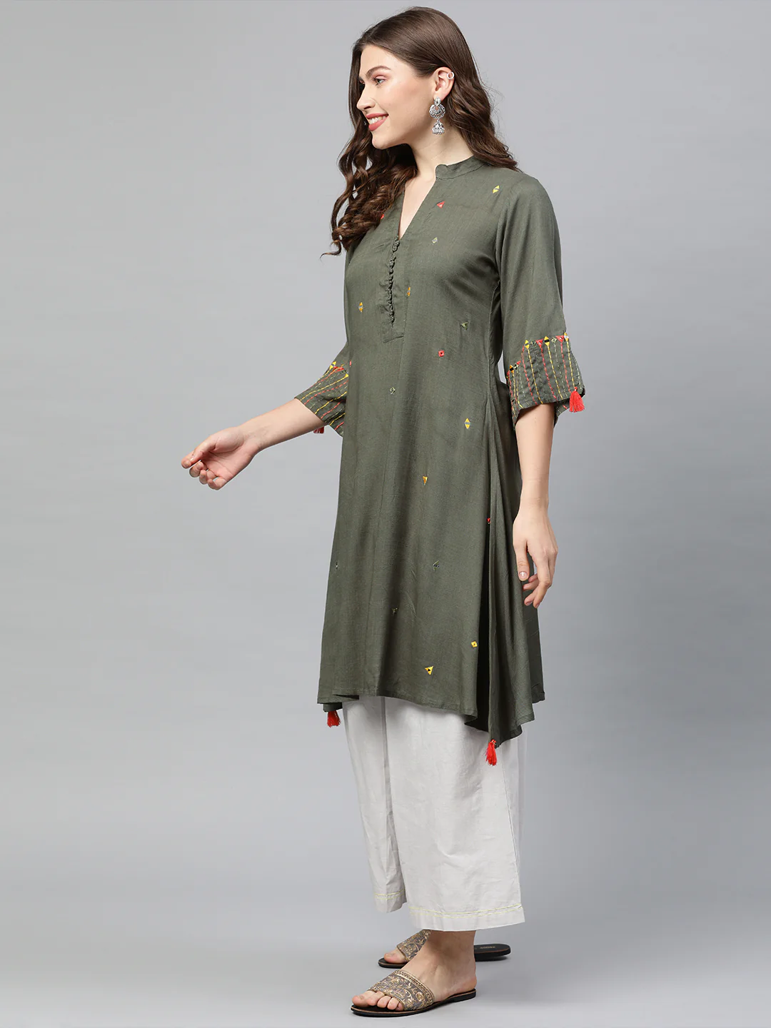 Neerus Green Embroidered Straight Kurta - Image 3