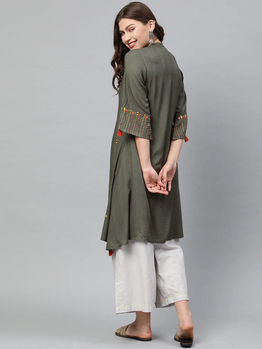 Neerus Green Embroidered Straight Kurta - Image 4