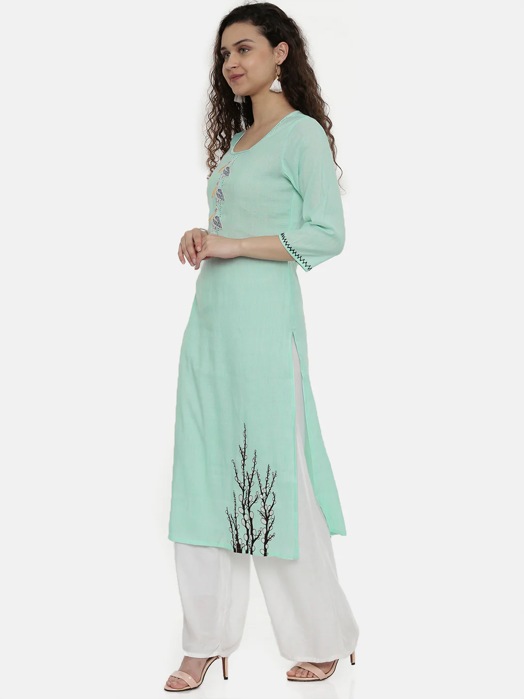 Neerus Green Embroidered Straight Kurta - Image 3