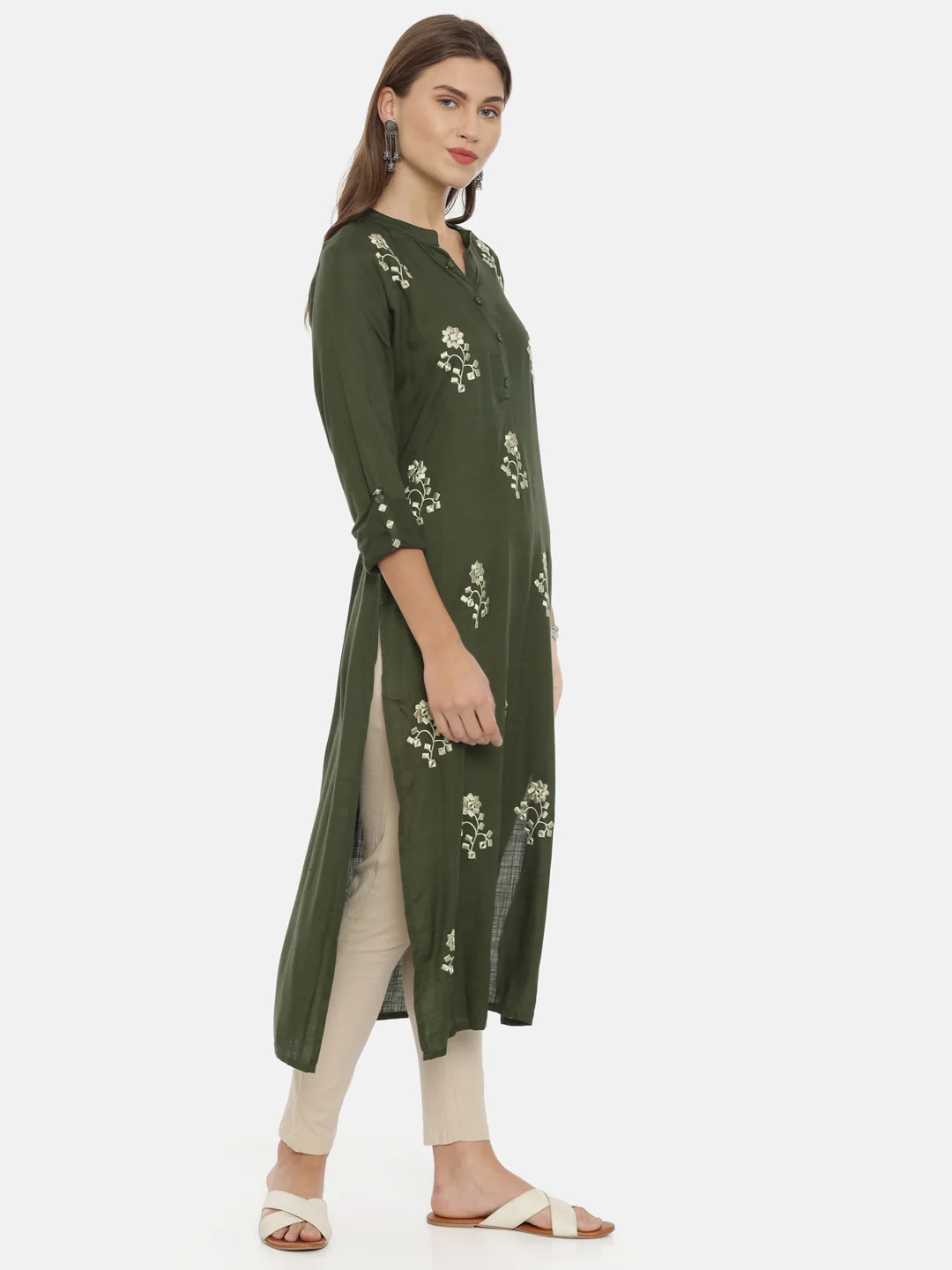 Neerus Green Embroidered Straight Kurta - Image 4