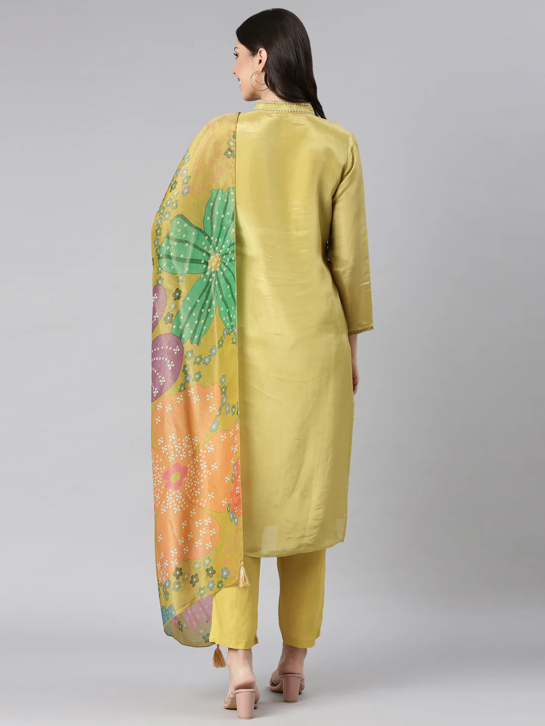 Neerus Green Embroidered Straight Kurta and Trousers With Dupatta - Image 3