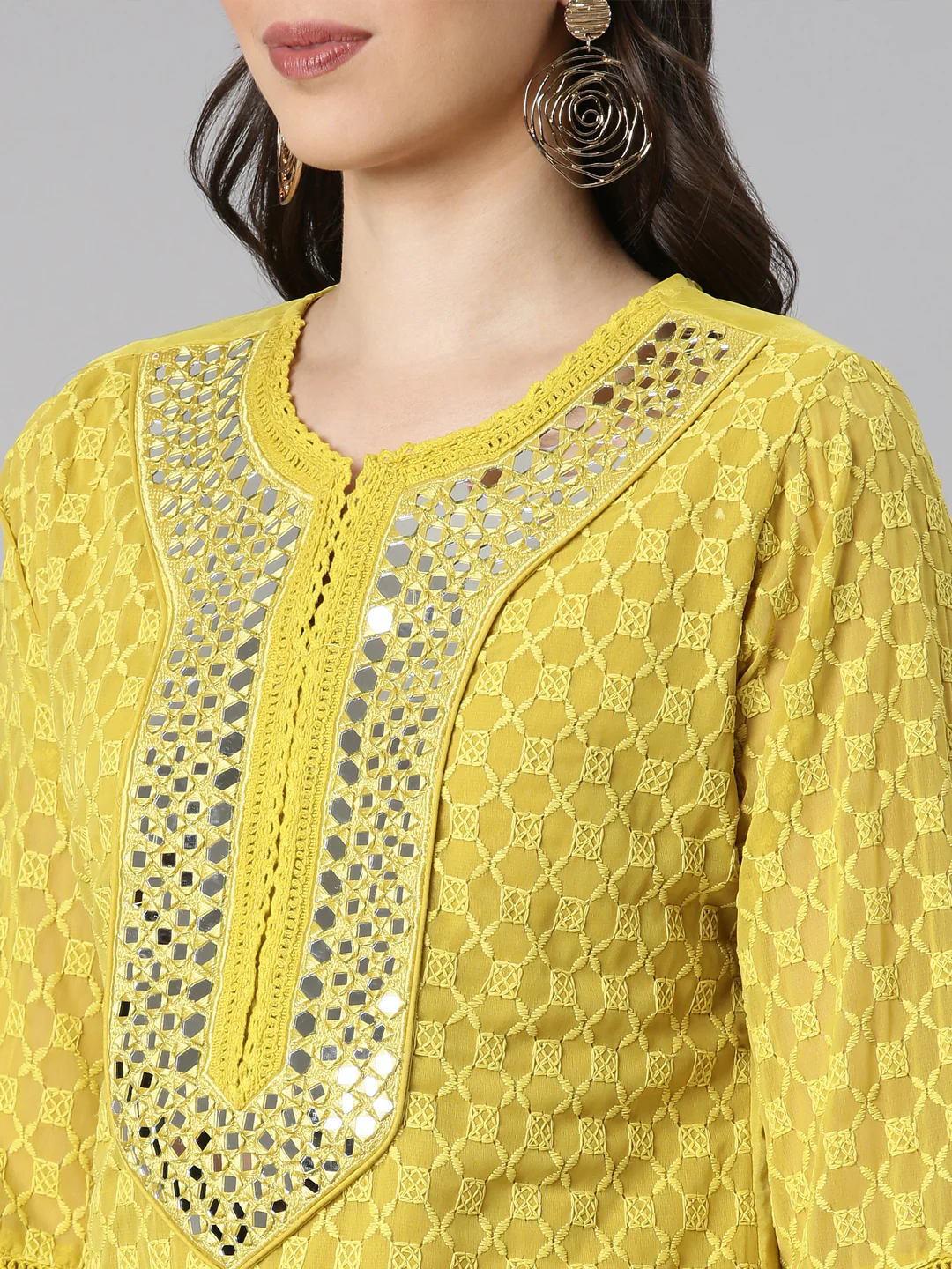 Neerus Green Embroidered Straight Kurta and Trousers With Dupatta - Image 4