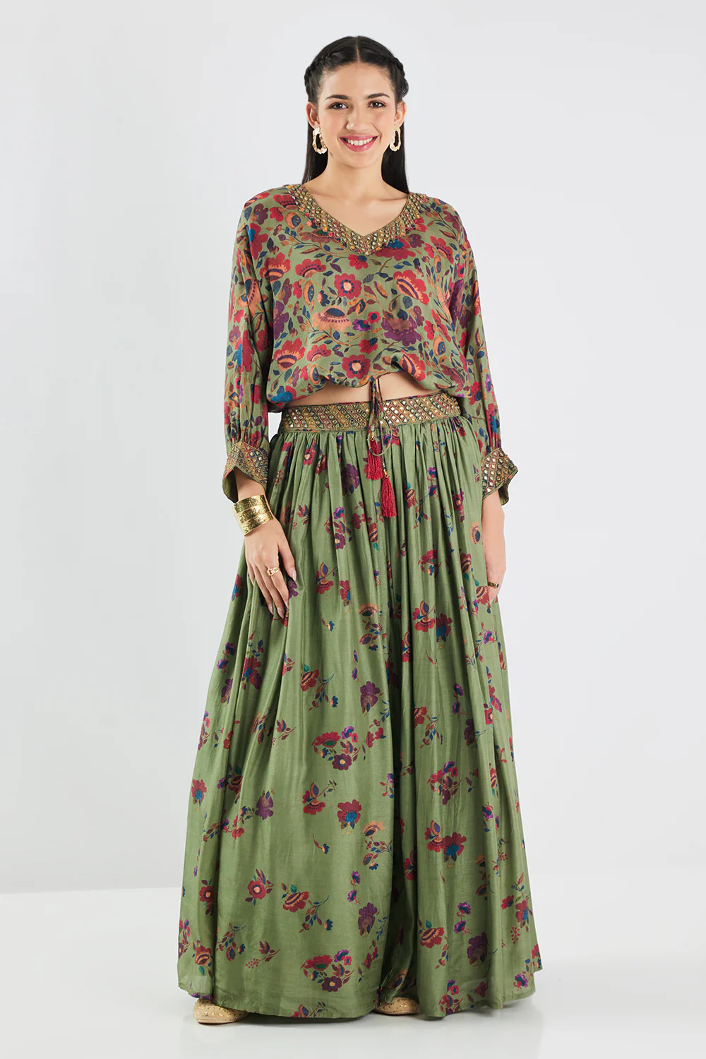 Neerus Green Floral Crepe Fabric Fusion Set. - Image 6