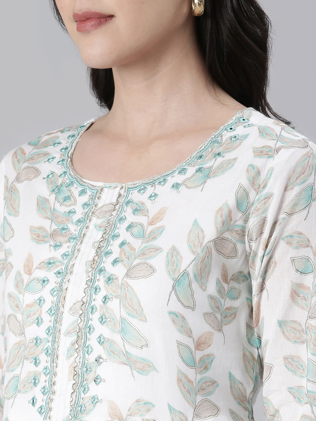 Neerus Green Maxi Casual Printed Dresses - Image 4