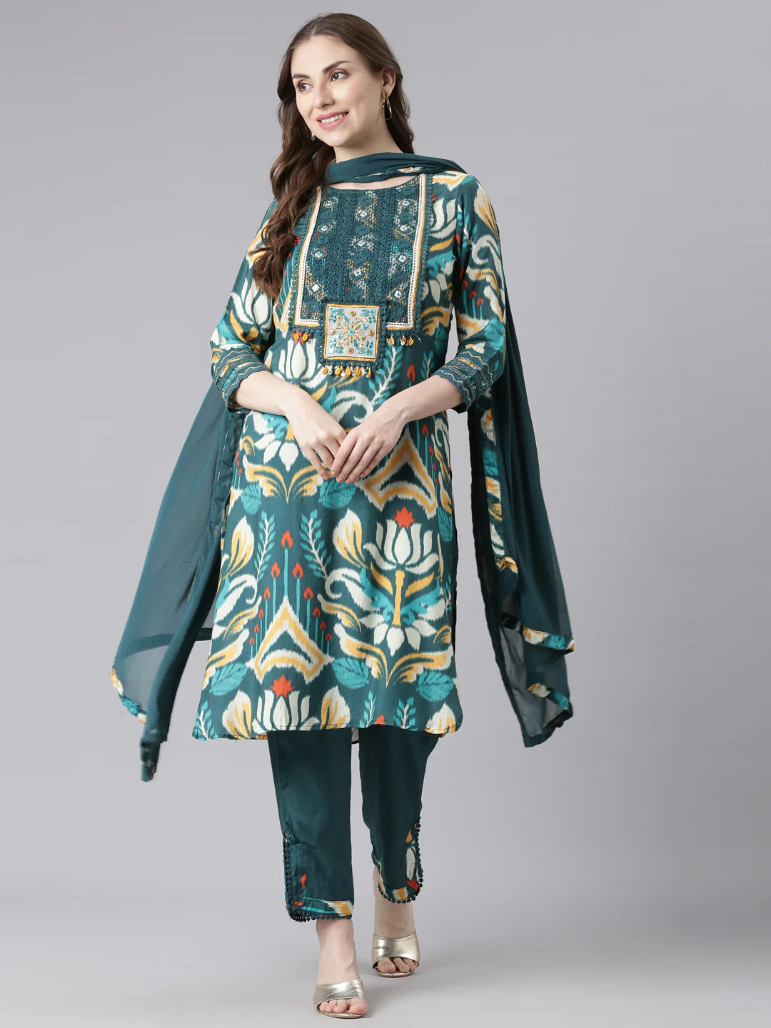 Neerus Green Mulmul Straight Casual Solid Kurta and Trouser with Dupatta - Image 6