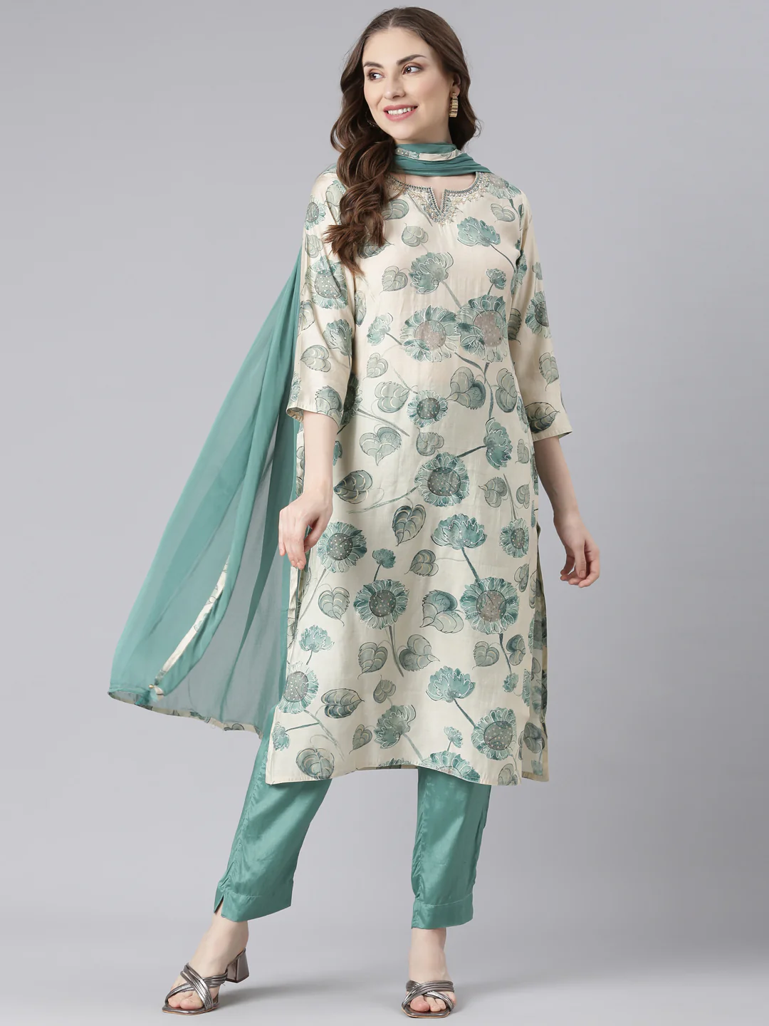 Neerus Green Muslin Straight Casual Floral Kurta and Trouser with Dupatta - Image 6