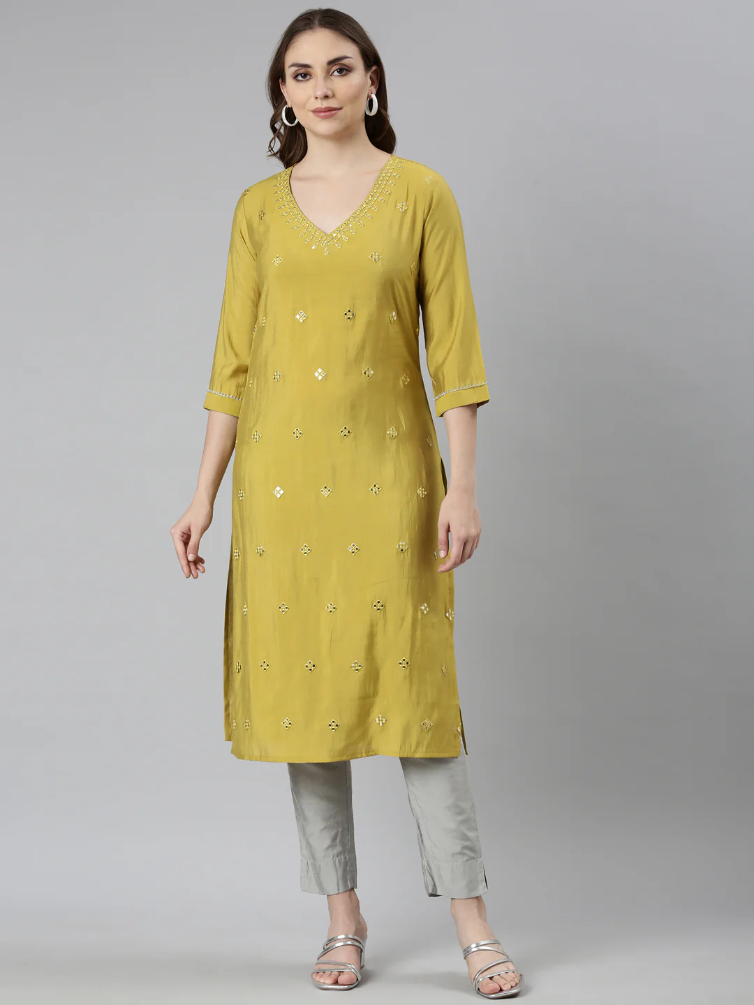 Neerus Green Panelled Straight Embellished Kurta