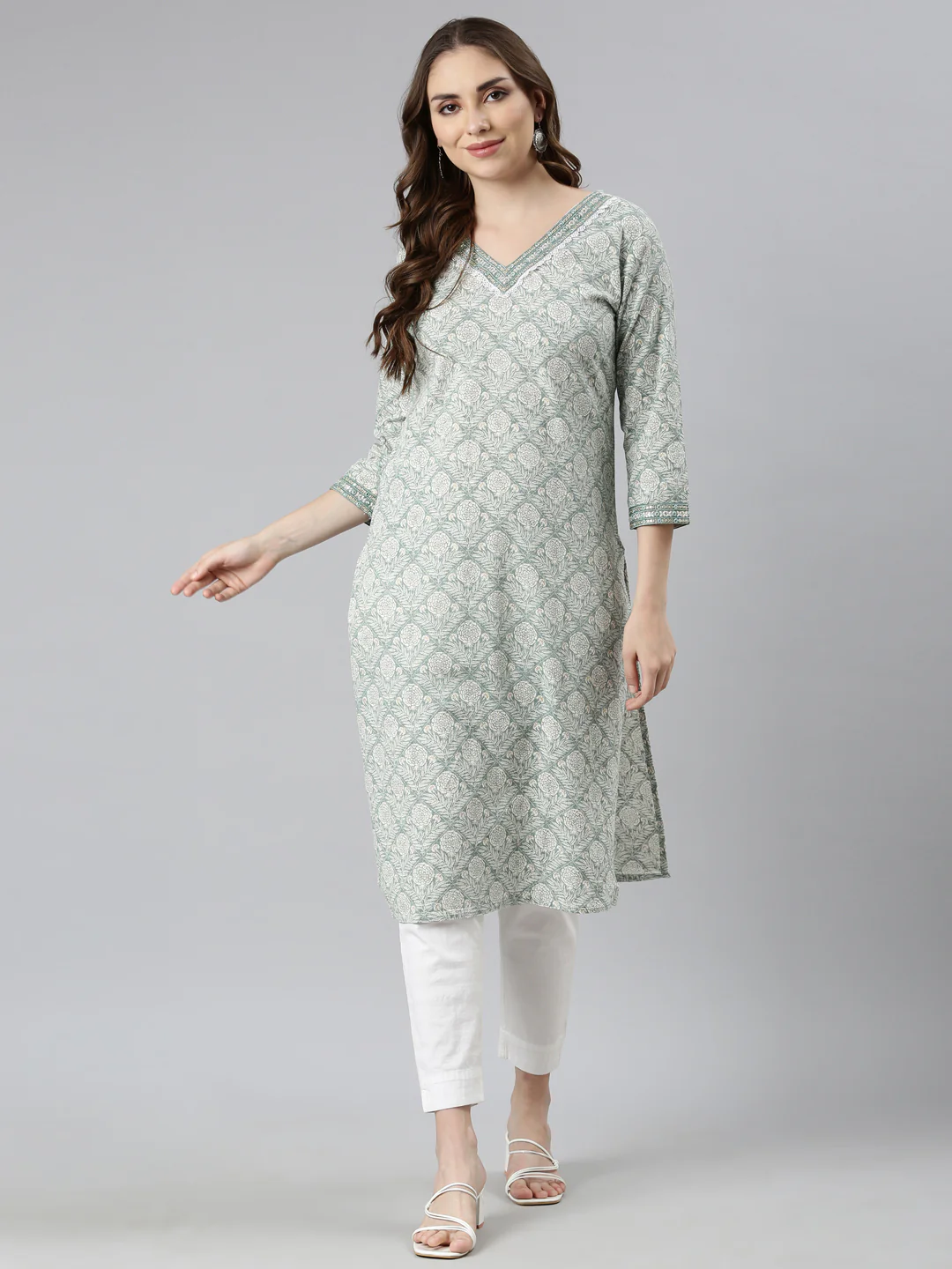 Neerus Green Panelled Straight Floral Kurta - Image 4