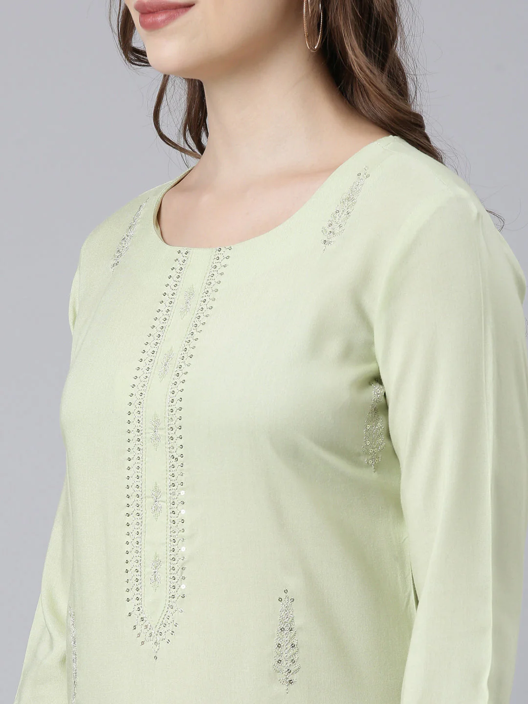 Neerus Green Panelled Straight Floral Kurta - Image 5