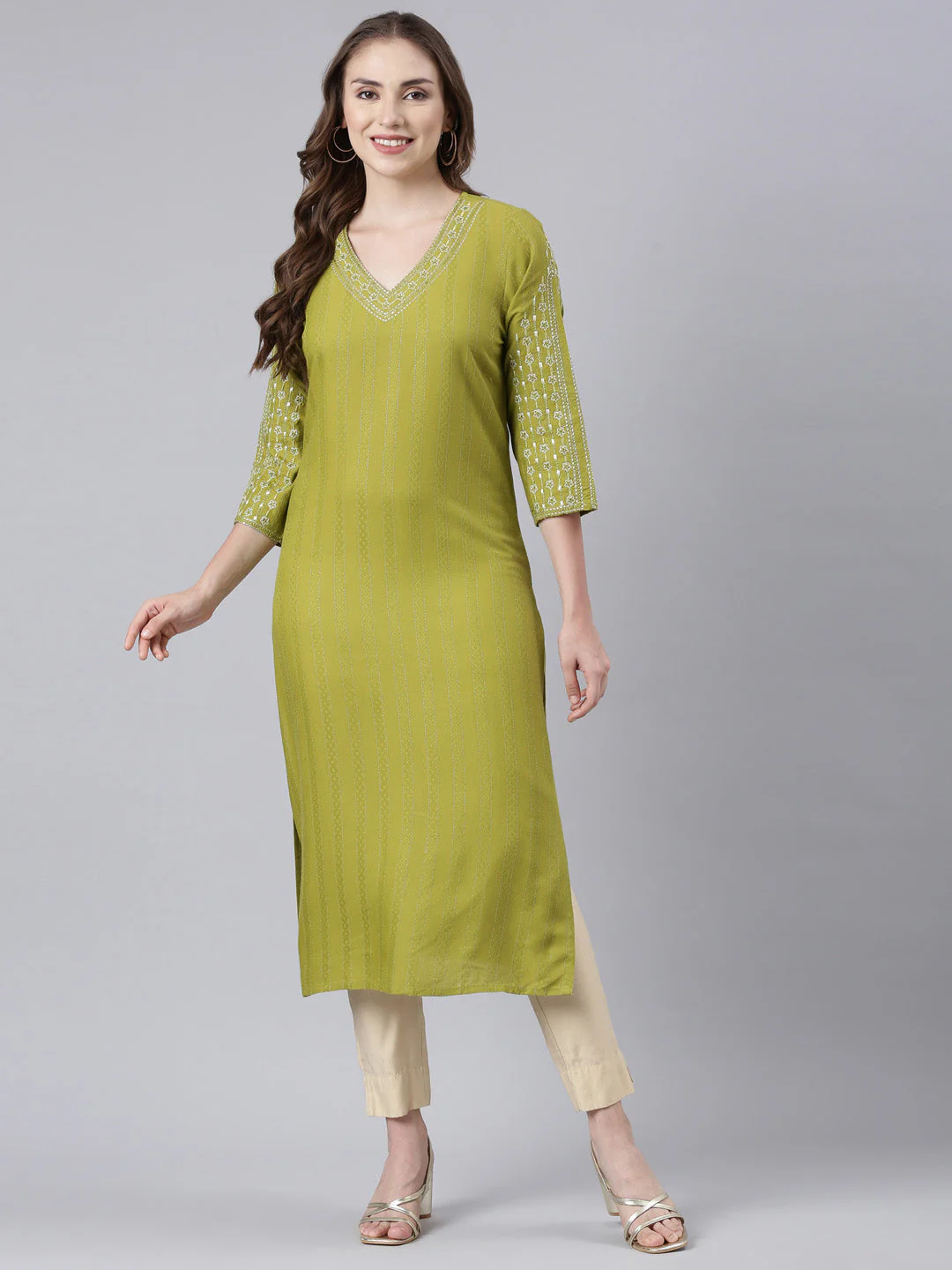 Neerus Green Panelled Straight Floral Kurta