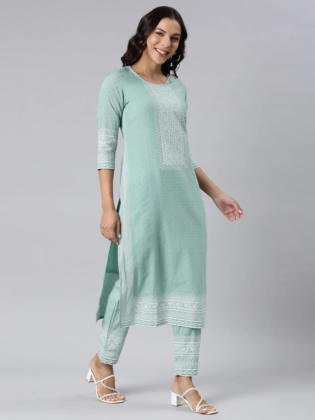 Neerus Green Panelled Straight Printed Kurta And Trousers With Dupatta - Image 3