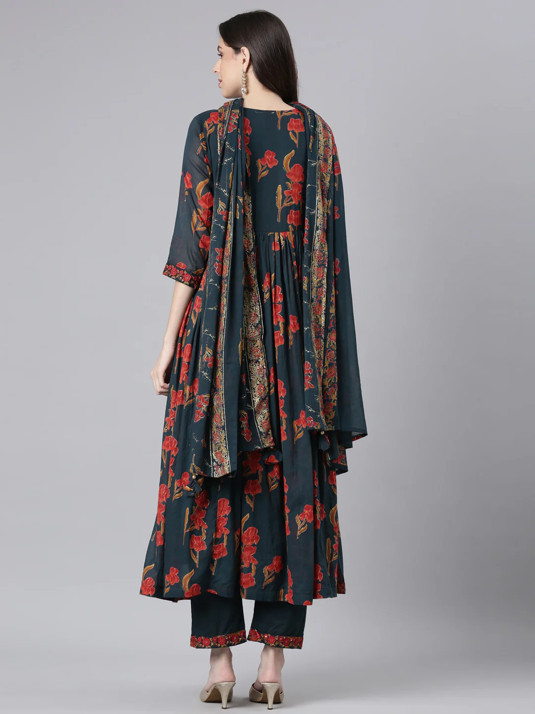 Neerus Green Printed Anarkali Kurta and Trousers With Dupatta - Image 3