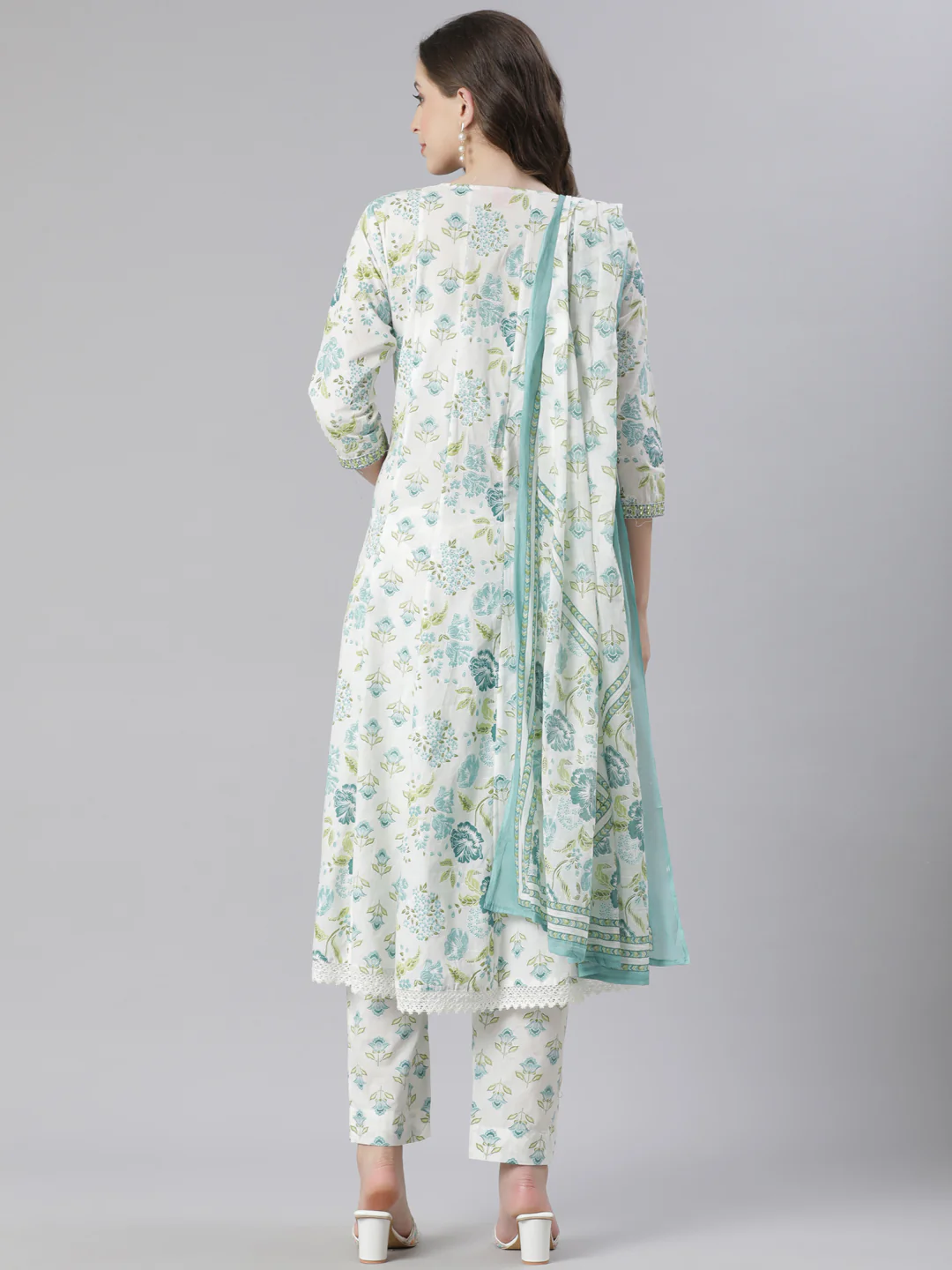 Neerus Green Printed Anarkali Kurta and Trousers With Dupatta - Image 3