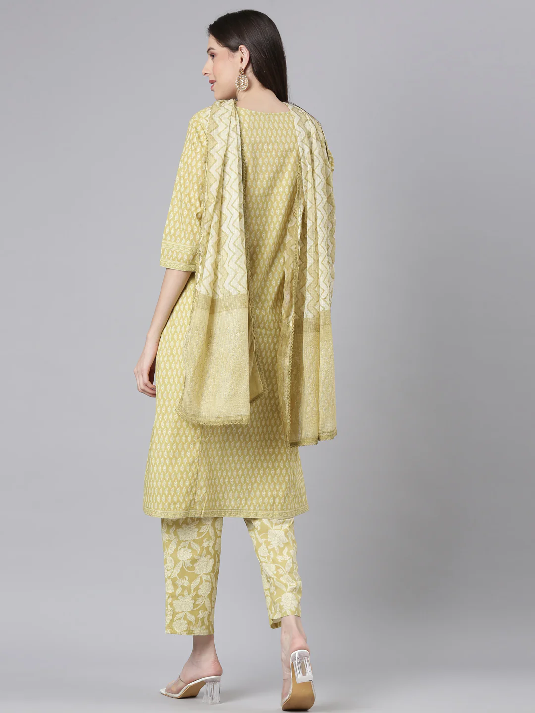 Neerus Green Printed Kurta and Trousers With Dupatta - Image 4