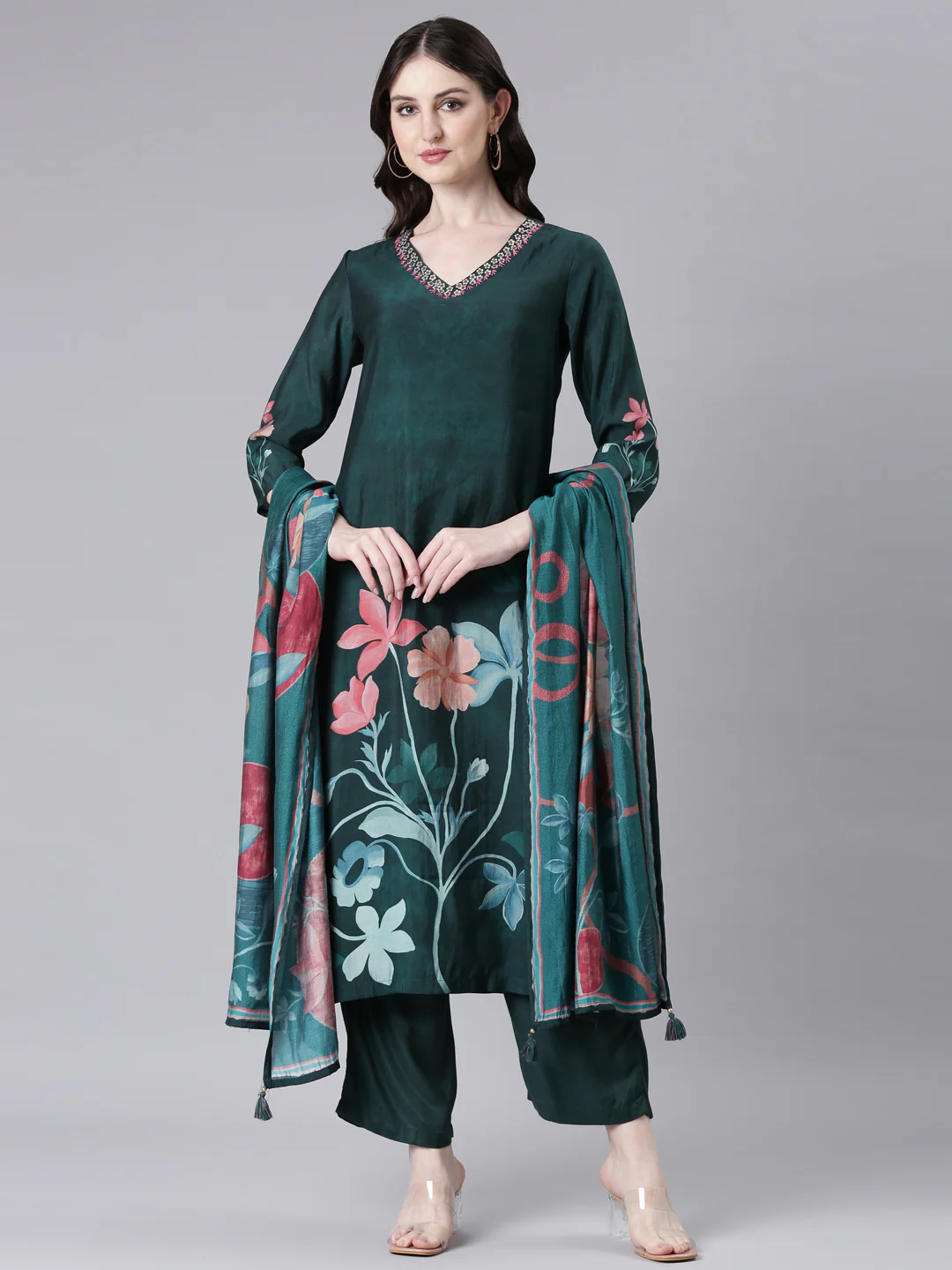 Neerus Green Printed Straight Kurta and Trousers With Dupatta