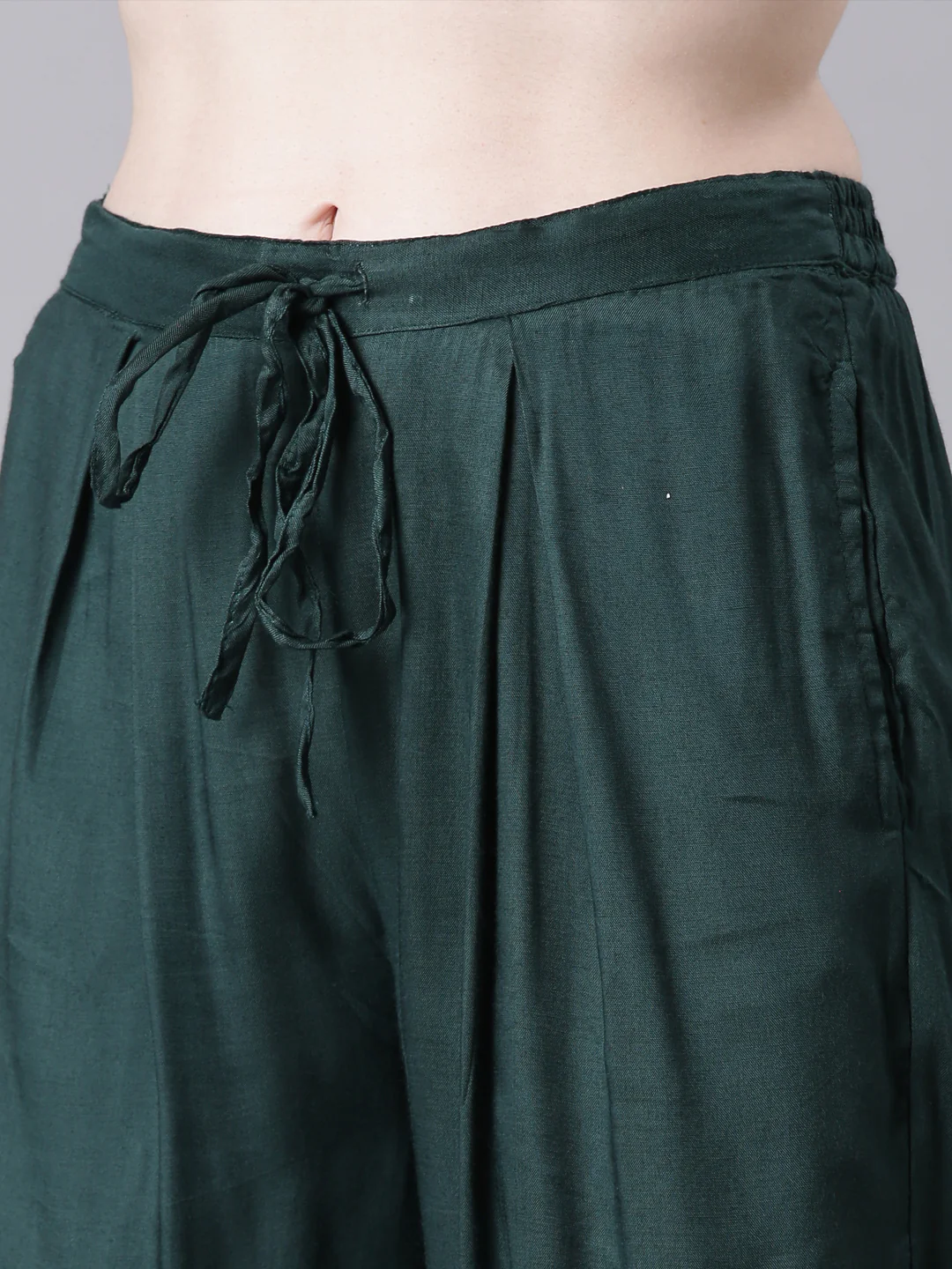 Neerus Green Printed Straight Kurta and Trousers With Dupatta - Image 6