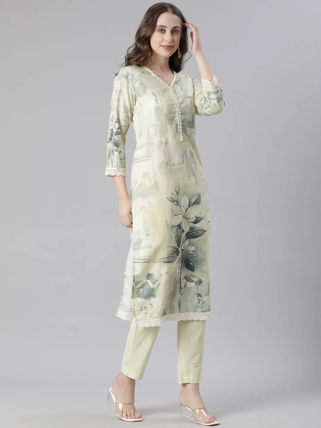 Neerus Green Printed Straight Kurta and Trousers With Dupatta - Image 2