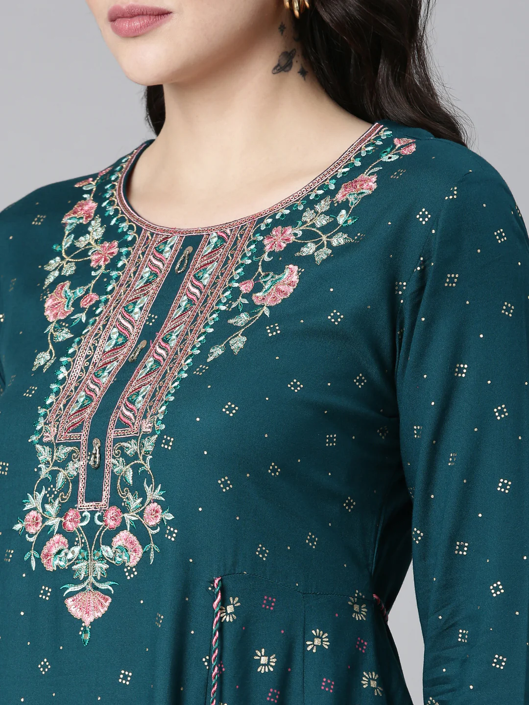 Neerus Green Regular Anarkali Embroidered Kurta - Image 4