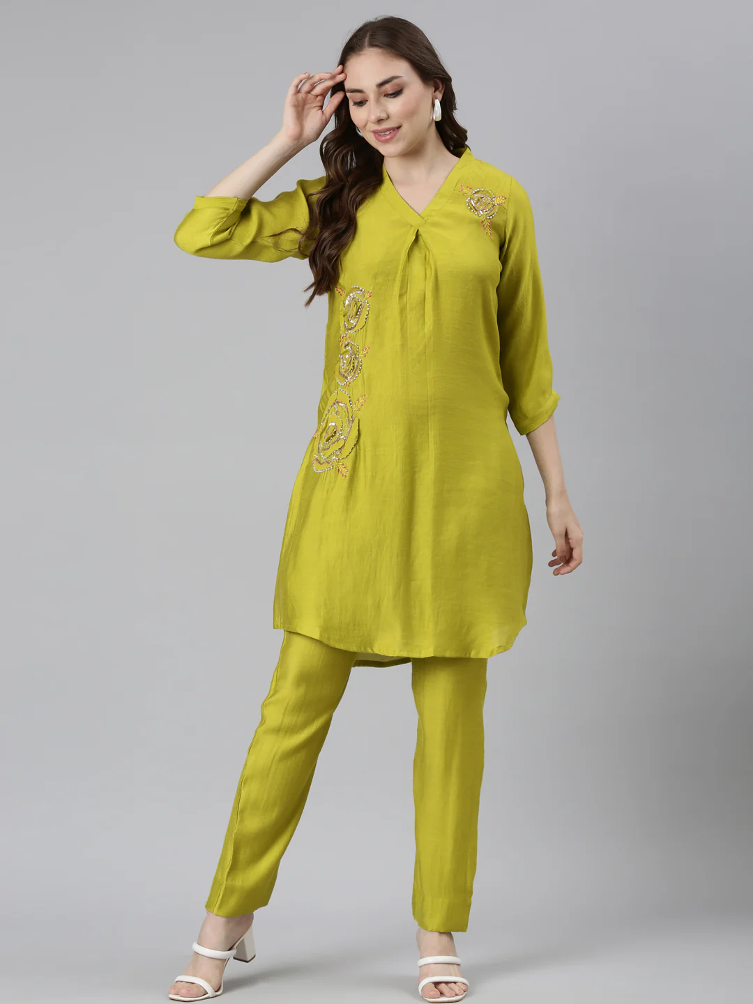 Neerus Green Regular Curved Solid Kurti and Trousers - Image 5